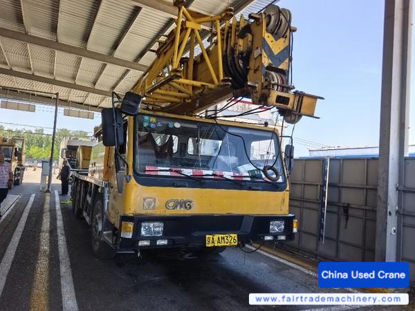 Buy XCMG QY20G Used Crane / 1